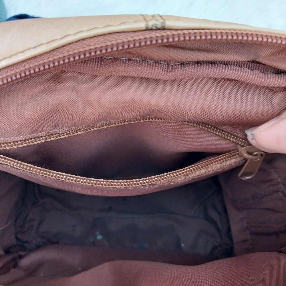Le Donne Leather Backpack - Picture 7 of 15